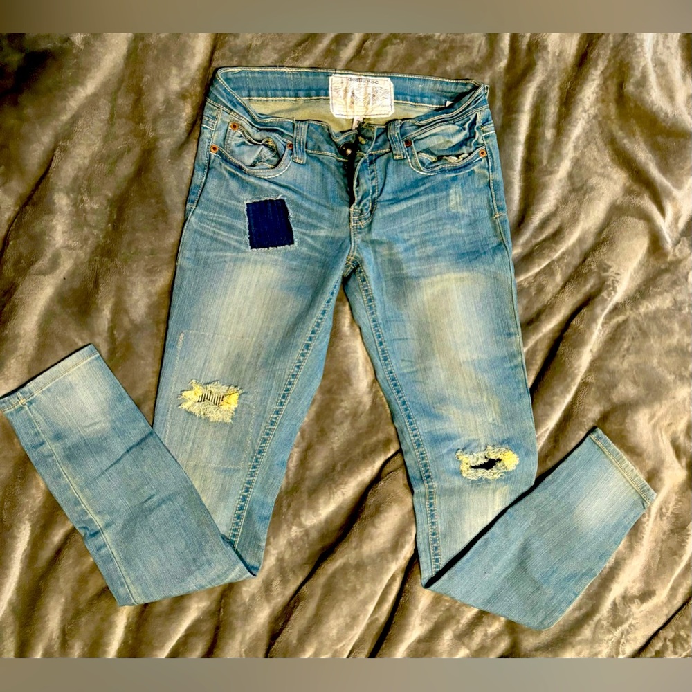 Dollhouse Skinny Jeans With Distressed Patches. Size 7